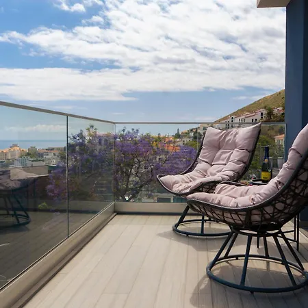 White Апартаменты *