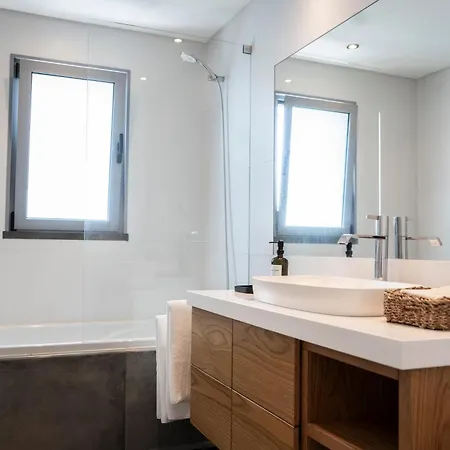 Apartament White *