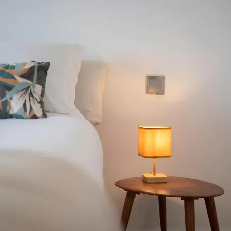 Apartament White *